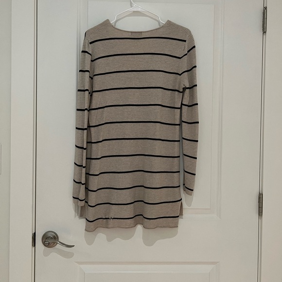 Long sleeve long length sweater - Picture 2 of 3